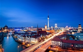 Berlín, Alemania, Alexanderplatz, la noche, los edificios, las luces