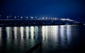 Auckland puente del puerto, noche, luces, Nueva Zelanda