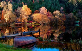 Otoño, árboles, muelle, barco, lago, reflexión del agua