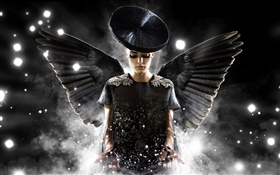 Diseño creativo, muchacha del ángel, alas negras