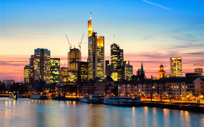 Frankfurt, Alemania, ciudad, rascacielos, atardecer, puesta del sol, luces, río Fondos de pantalla, imagen