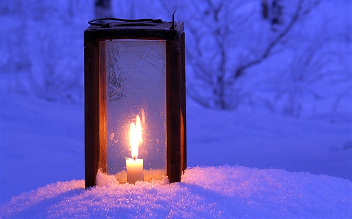 Lit linterna, velas, nieve, noche Fondos de pantalla, imagen