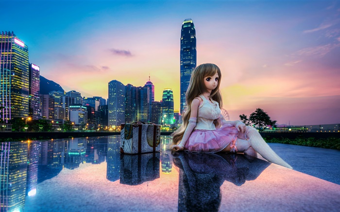 Juguete, muñeca, hermosa chica, ciudad, edificios, Hong Kong Fondos de pantalla, imagen