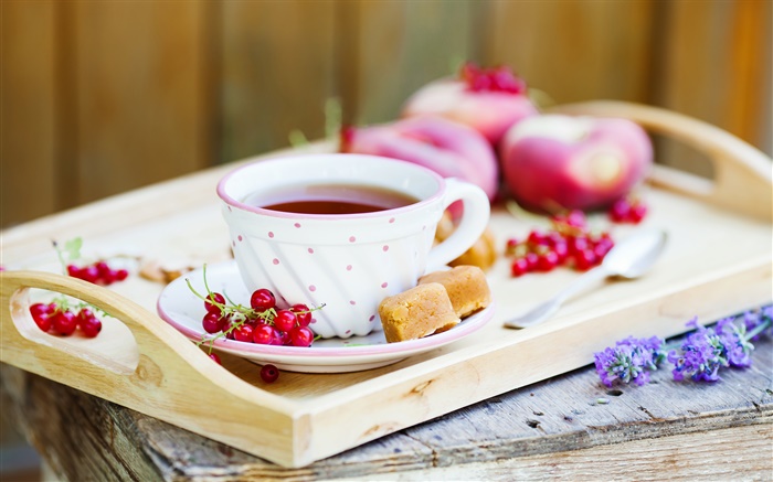 Una taza de té, las bayas rojas Fondos de pantalla, imagen