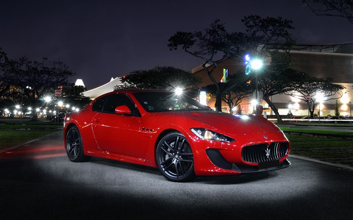 Maserati GranTurismo supercar rojo, noche, luces Fondos de pantalla, imagen