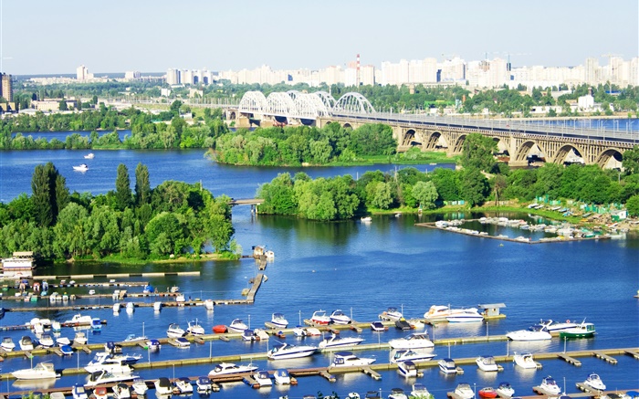 Ucrania, ciudad, río, puente, muelle, barcos, árboles Fondos de pantalla, imagen