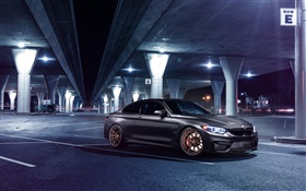 coche gris BMW M4 en la noche, las luces de estacionamiento, HD fondos de pantalla