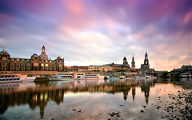 Dresden, Alemania, mañana, edificios, barcos, río Elba