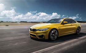 BMW M4 F82 velocidad del coche amarillo HD fondos de pantalla