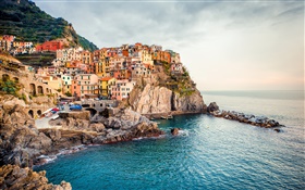Manarola, Italia, casas, costa, barcos, acantilado HD fondos de pantalla