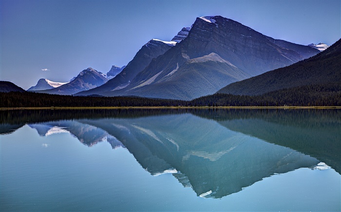 Montañas, lago, bosque, reflexión del agua, cielo Fondos de pantalla, imagen