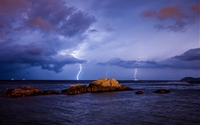 Mar, rayos, tormentas, piedras, noche, nubes HD fondos de pantalla