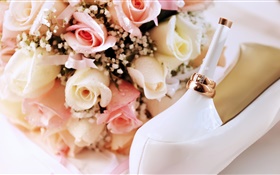 Los anillos de boda, rosa rosa flores, zapatos de tacón