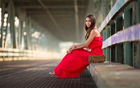 niña de vestido rojo, sentado, la moda, puente