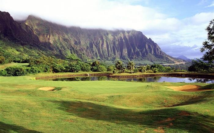 Hawaii, USA, campo de golf, hierba, montañas, árboles, lago, nubes Fondos de pantalla, imagen