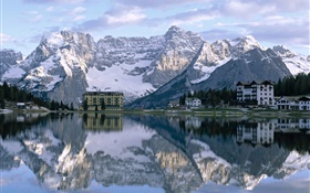 Lago, casas, montañas, la reflexión del agua HD fondos de pantalla