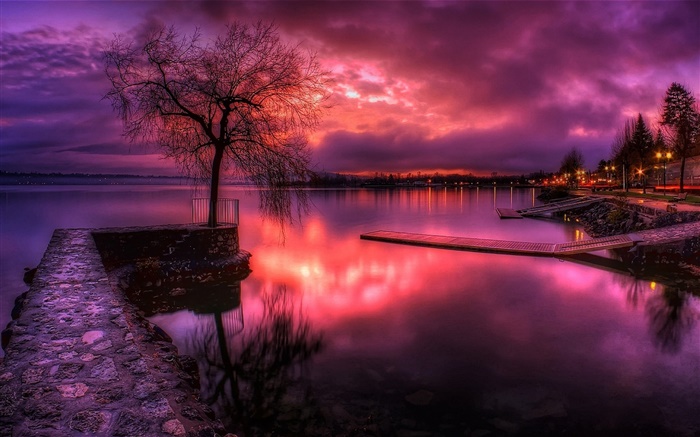 Lago, cielo rojo, puesta del sol, nubes, árboles, lámparas Fondos de pantalla, imagen