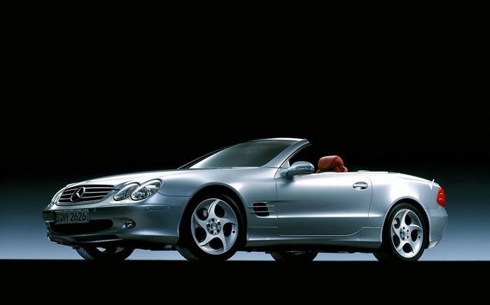 Plata Mercedes-Benz Vista lateral del coche, fondo negro Fondos de pantalla, imagen