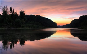 Puesta del sol, río, árboles, cielo rojo, reflexión del agua HD fondos de pantalla