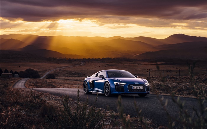 Audi R8 V10 coche azul, puesta del sol, nubes Fondos de pantalla, imagen