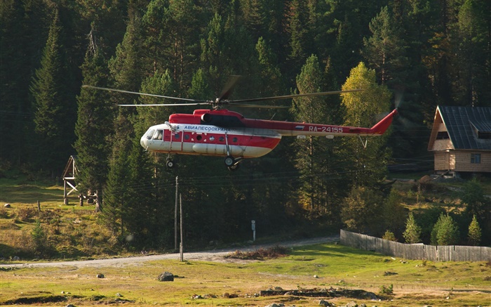 Helicóptero Mi-8 flotaba en el aire Fondos de pantalla, imagen