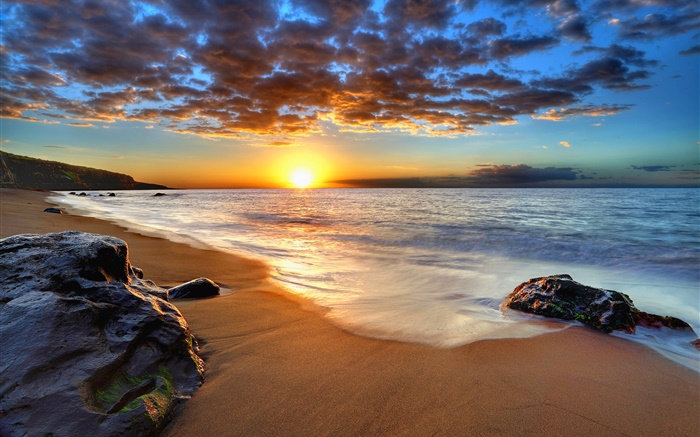 Playa de la puesta del sol, nubes, mar, costa, ondas, rayos del sol Fondos de pantalla, imagen