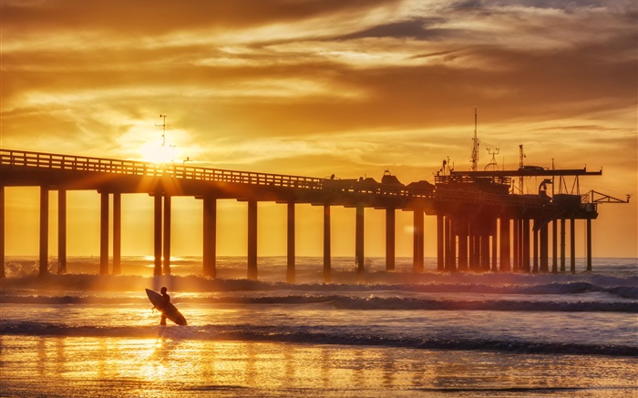 Puesta del sol, costa, verano, el muelle, persona que practica surf, el mar, las olas Fondos de pantalla, imagen