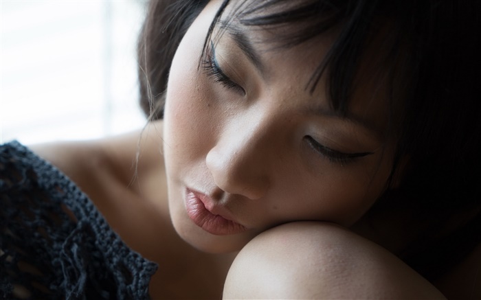Asiática niña durmiendo Fondos de pantalla, imagen