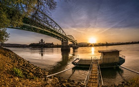 Puente, río, bote, puesta de sol