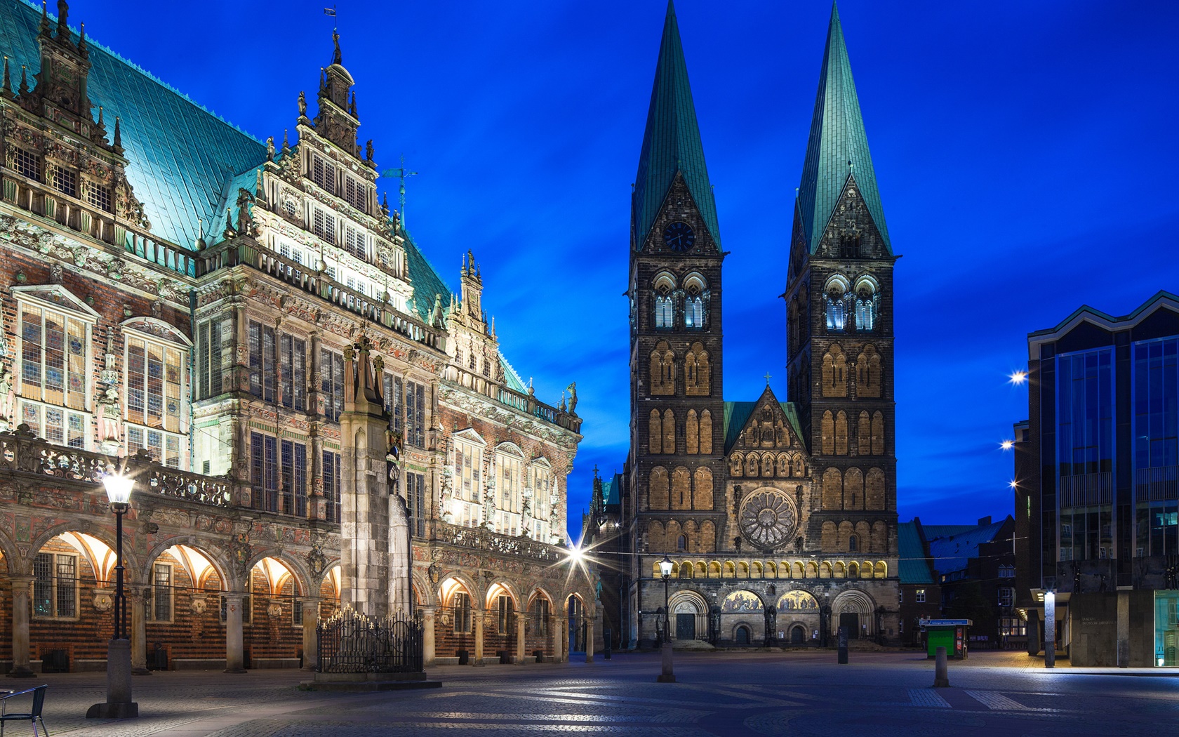 Alemania, Bremen, Ciudad, Noche, Luces 1680x1050 Fondos de pantalla